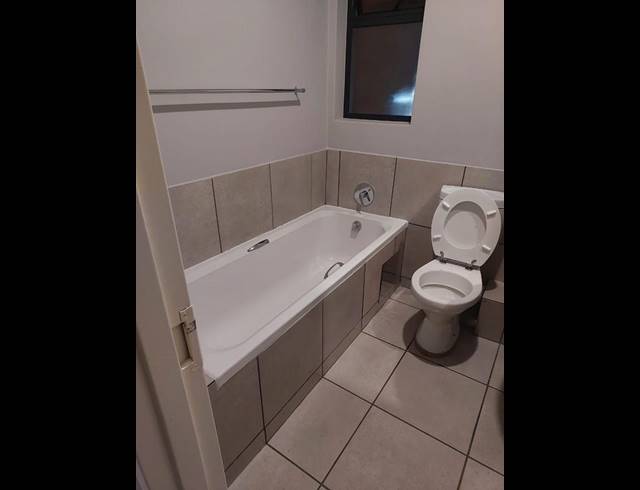 2 BEDROOM PROPERTY TO RENT IN RIVERSIDE VIEW EXT 30